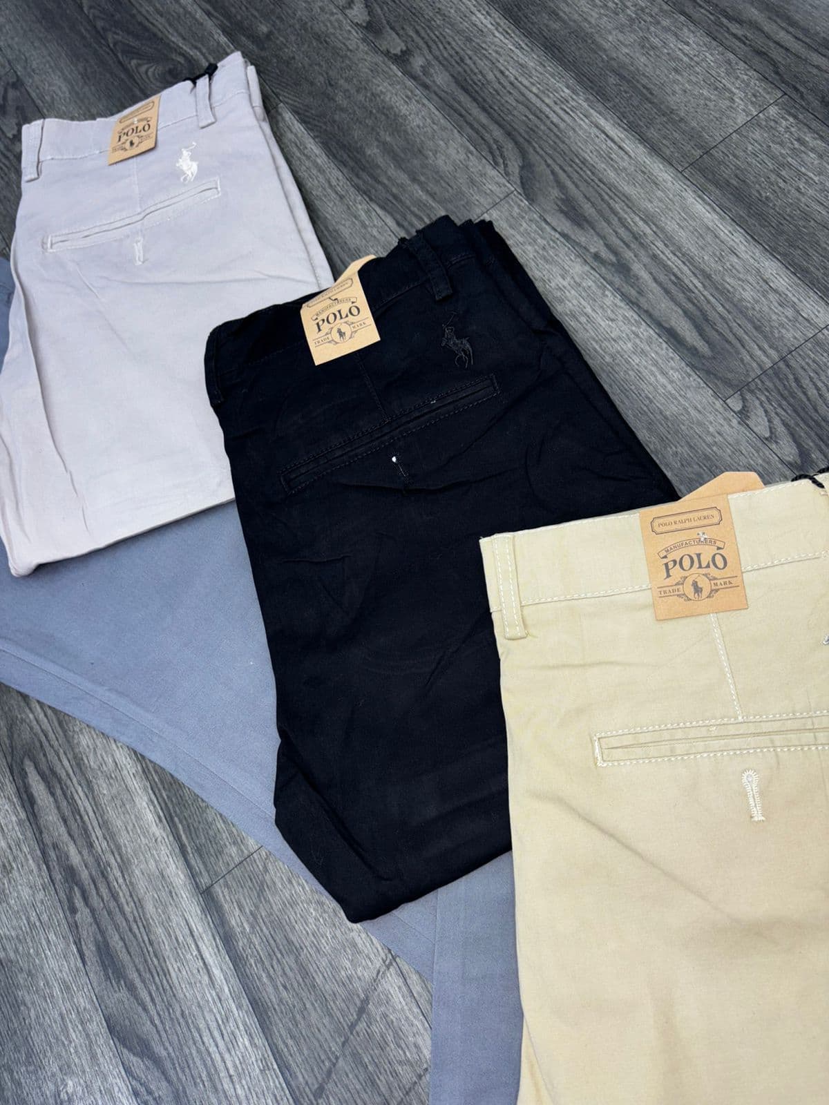 Bermuda drill Tommy Hilfiger al por mayor Colombia 2026 — Chino Shorts desde $45.000 COP margen 111% — Kikluxe mayorista envíos 24-48h Bogotá Medellín Cali Barranquilla