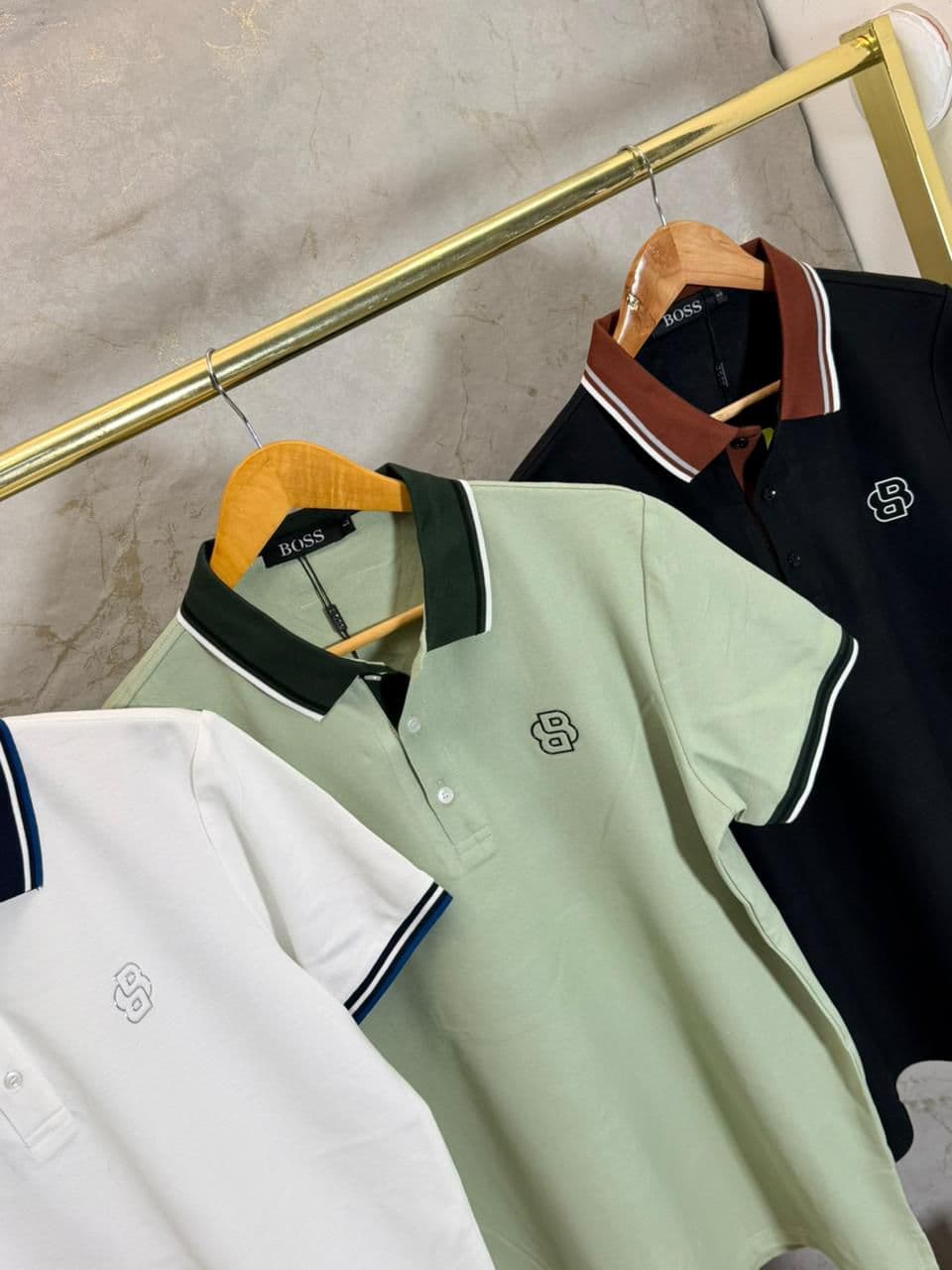 polo Lacoste al por mayor Colombia — camisa tipo polo piqué original importada desde $80.000 COP, Kikluxe mayorista Cali, envíos 24-48h a toda Colombia, margen revendedor 80-120%