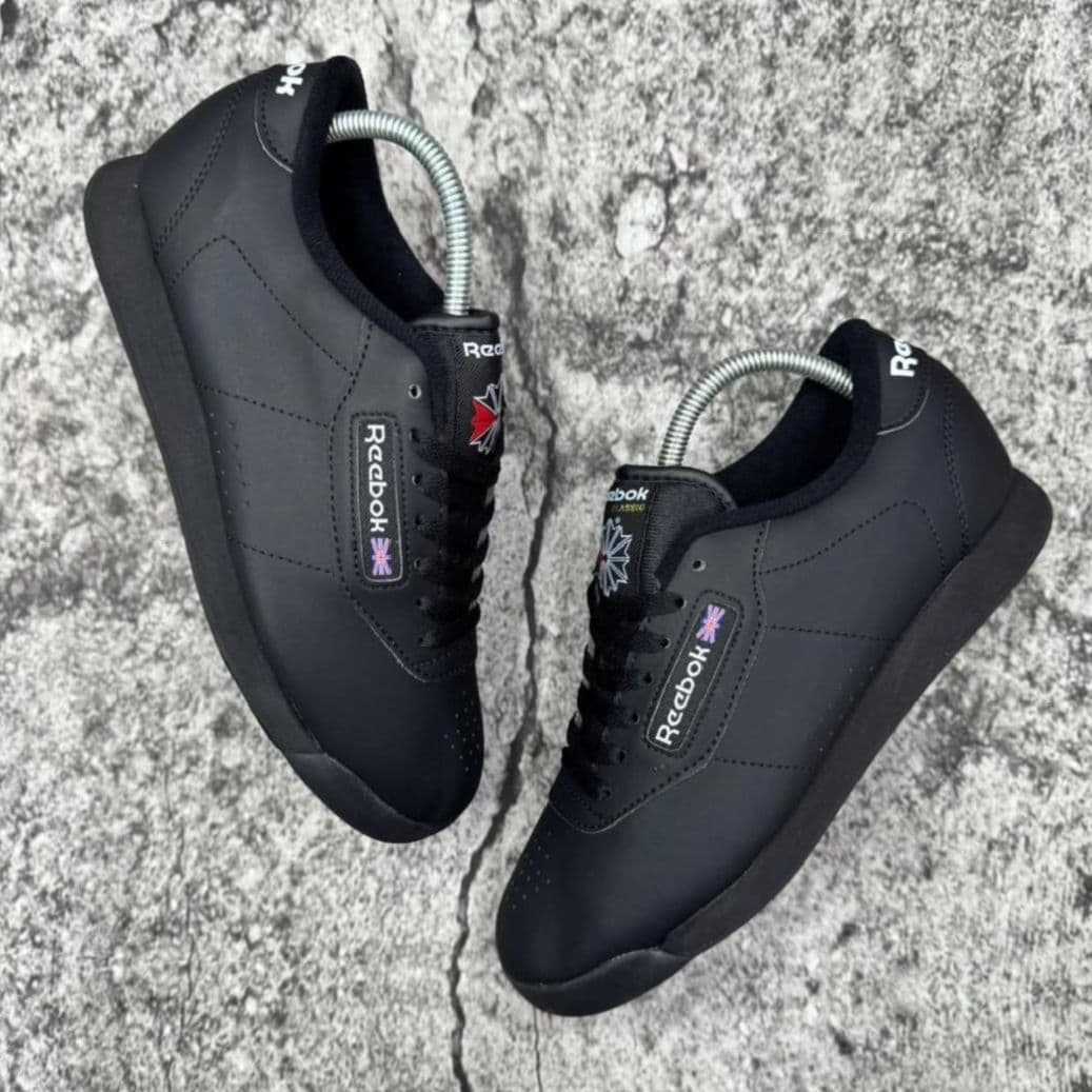 Reebok Mujer al por mayor Colombia 2026 — triple AAA desde $70.000 COP, Kikluxe mayorista sin mínimo, envíos 24-48h Bogotá Medellín Cali