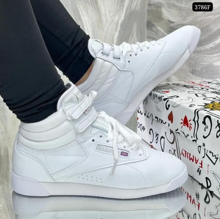 Reebok Mujer al por mayor en Bogotá Medellín Cali Colombia 2026 — Kikluxe distribuidor mayorista con dropshipping real sin mínimo