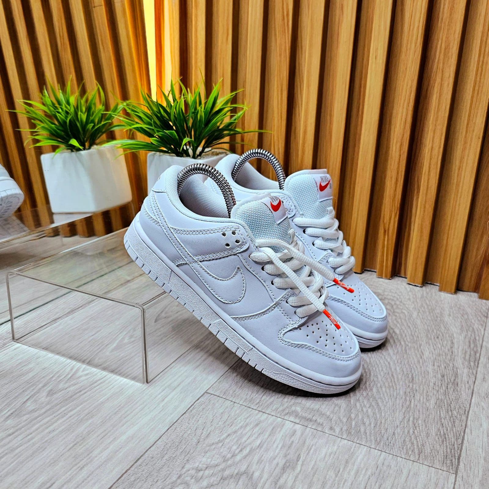 Supreme al por mayor Colombia 2026 — triple AAA desde $120.000 COP, Kikluxe mayorista sin mínimo, envíos 24-48h Bogotá Medellín Cali