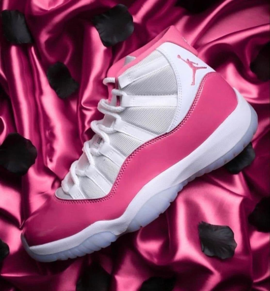 Jordan Retro 4 al por mayor en Bogotá Medellín Cali Colombia 2026 — Kikluxe distribuidor mayorista con dropshipping real sin mínimo