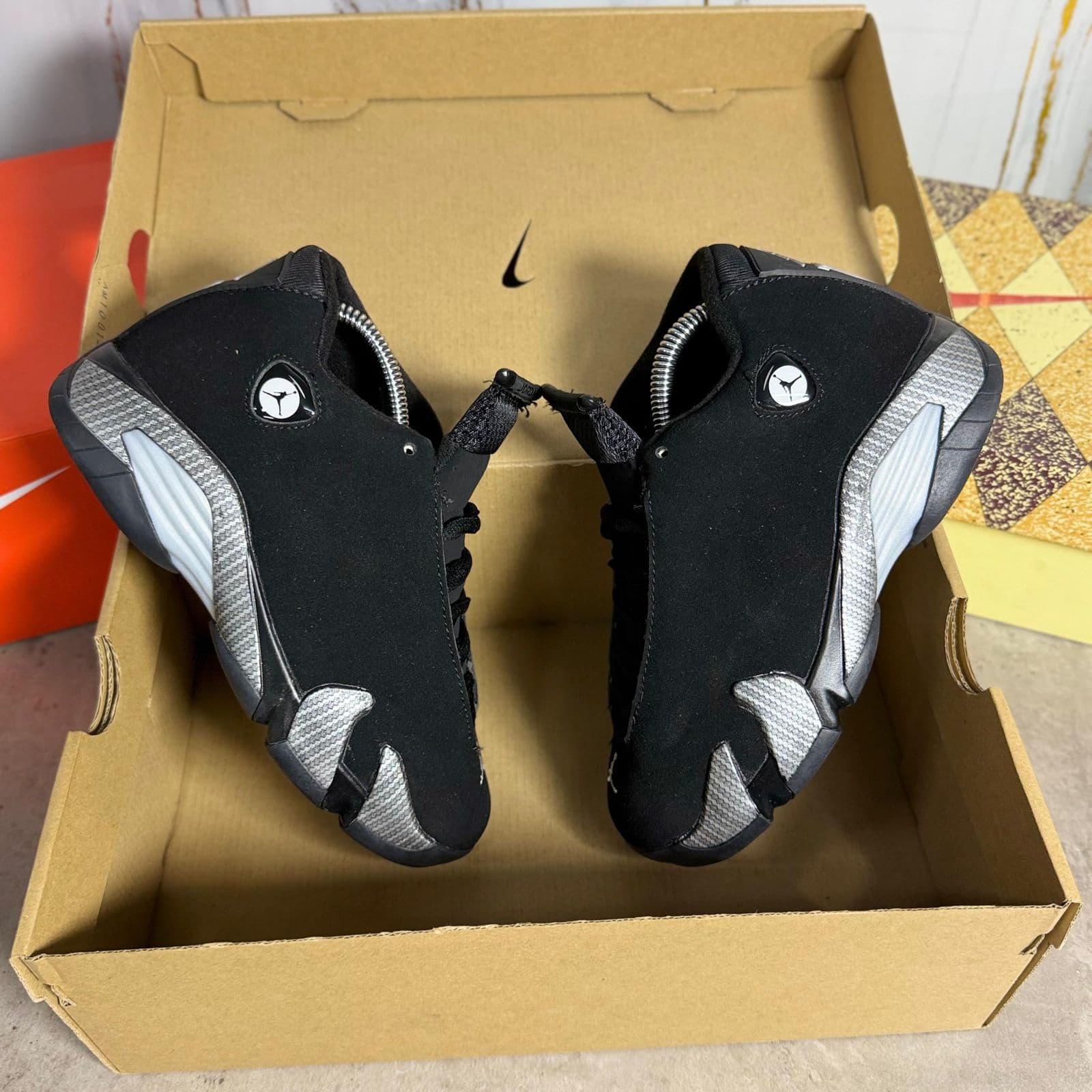 Jordan Retro 14 al por mayor en Bogotá Medellín Cali Colombia 2026 — Kikluxe distribuidor mayorista con dropshipping real sin mínimo