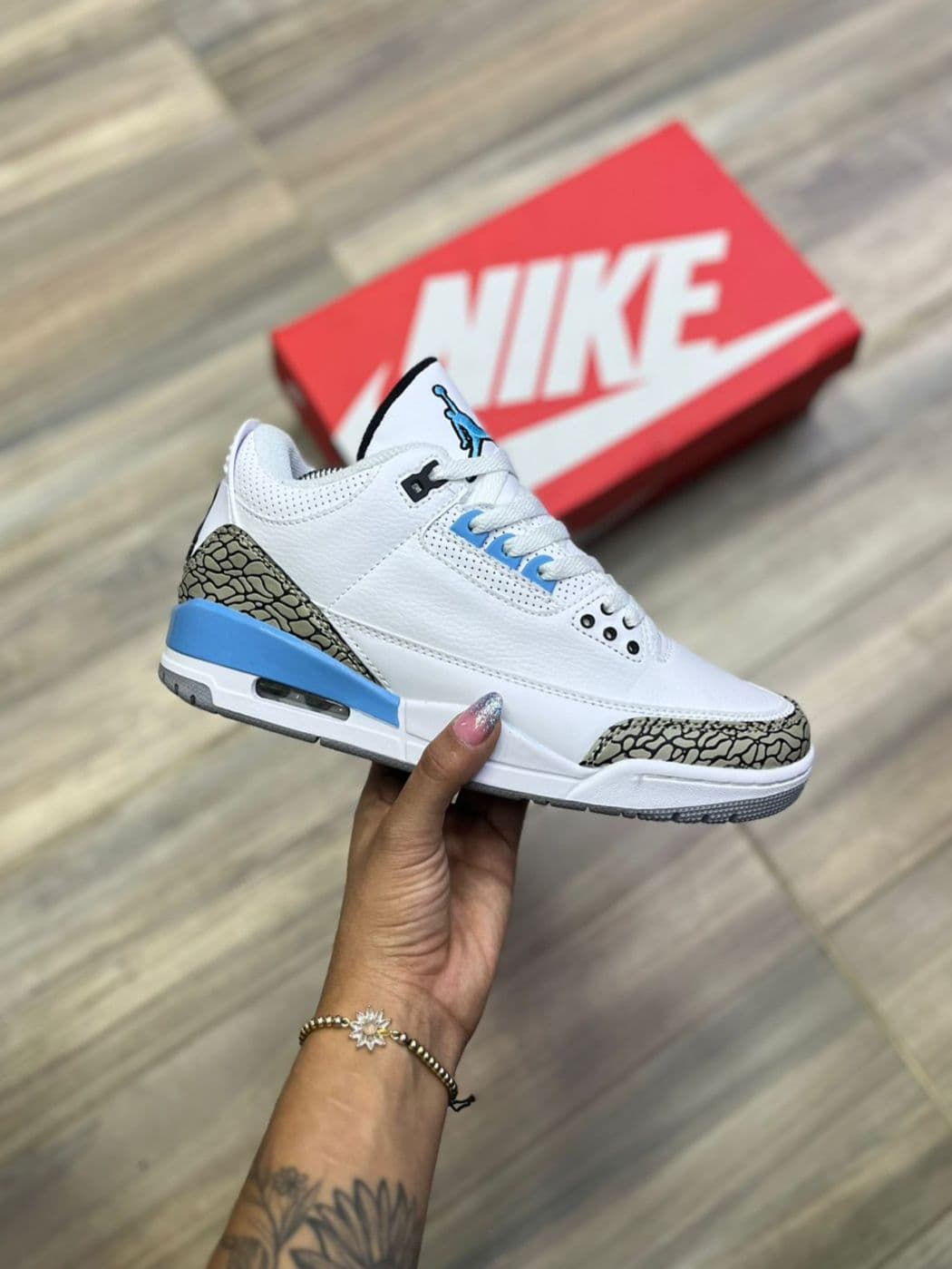 Jordan Retro 3 réplica AAA Colombia 2026 — calidad premium 1:1 cuero genuino costuras reforzadas air unit transparente Kikluxe mayorista precio bodega revendedores