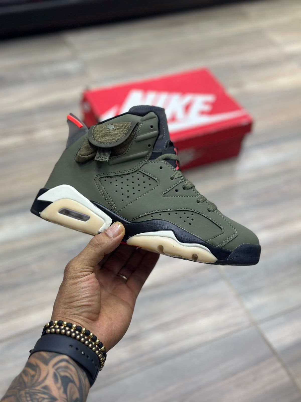 Tenis Jordan Retro 6 importado Colombia 2026 — réplica triple AAA cuero genuino Jumpman air unit, Kikluxe mayorista Bogotá Medellín Cali sin mínimo dropshipping sneakerhead streetwear