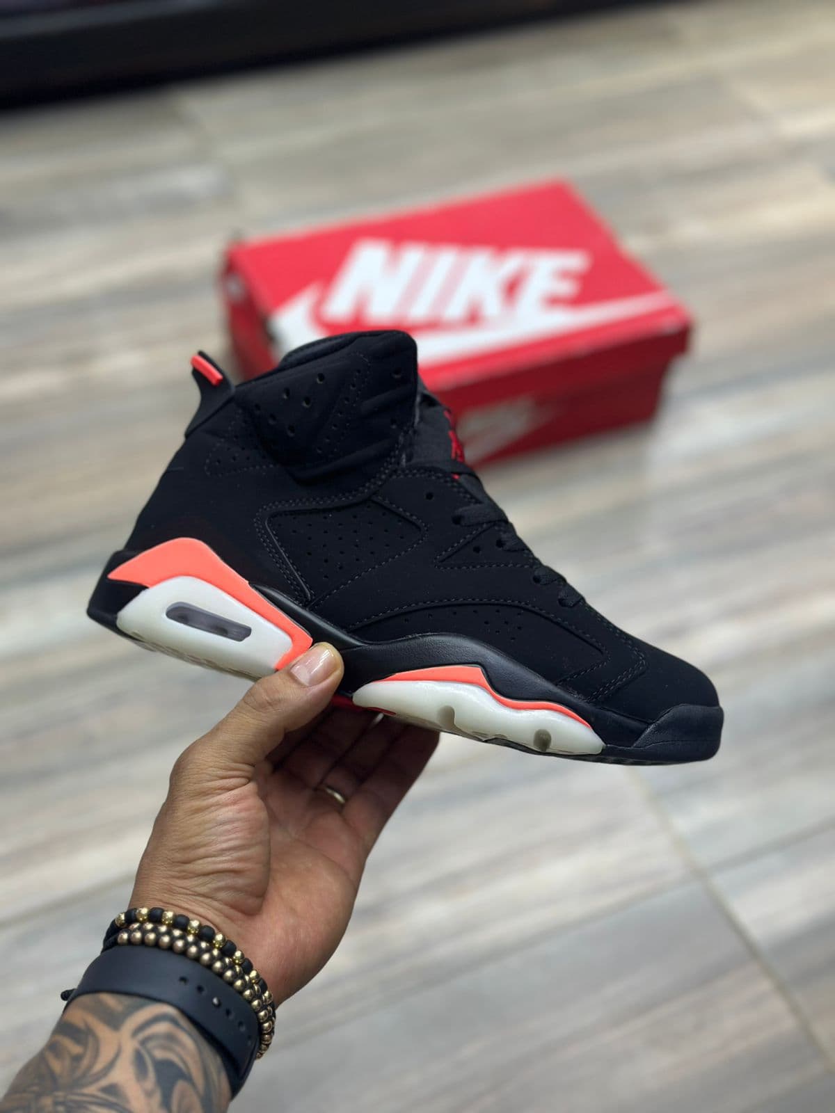 Jordan Retro 6 réplica AAA Colombia 2026 — calidad premium 1:1 cuero genuino costuras reforzadas air unit transparente Kikluxe mayorista precio bodega revendedores