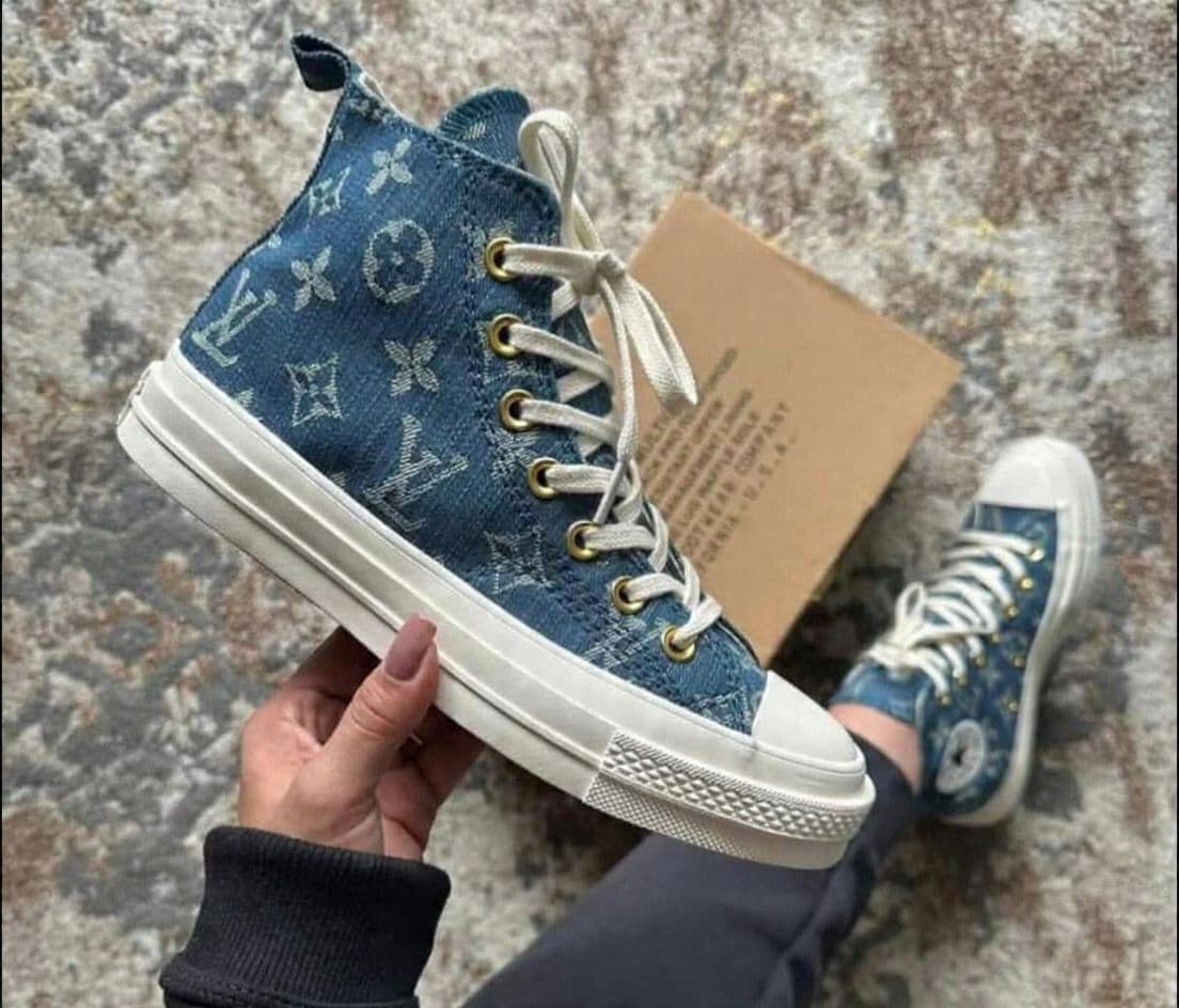 Zapatillas Converse al por mayor Colombia 2026: Chuck Taylor All Star, Chuck 70, Run Star Hike — Triple AAA desde $110.000 COP. Envíos 24-48h a Bogotá, Medellín, Cali, Barranquilla sin mínimo de compra. Kikluxe mayorista.