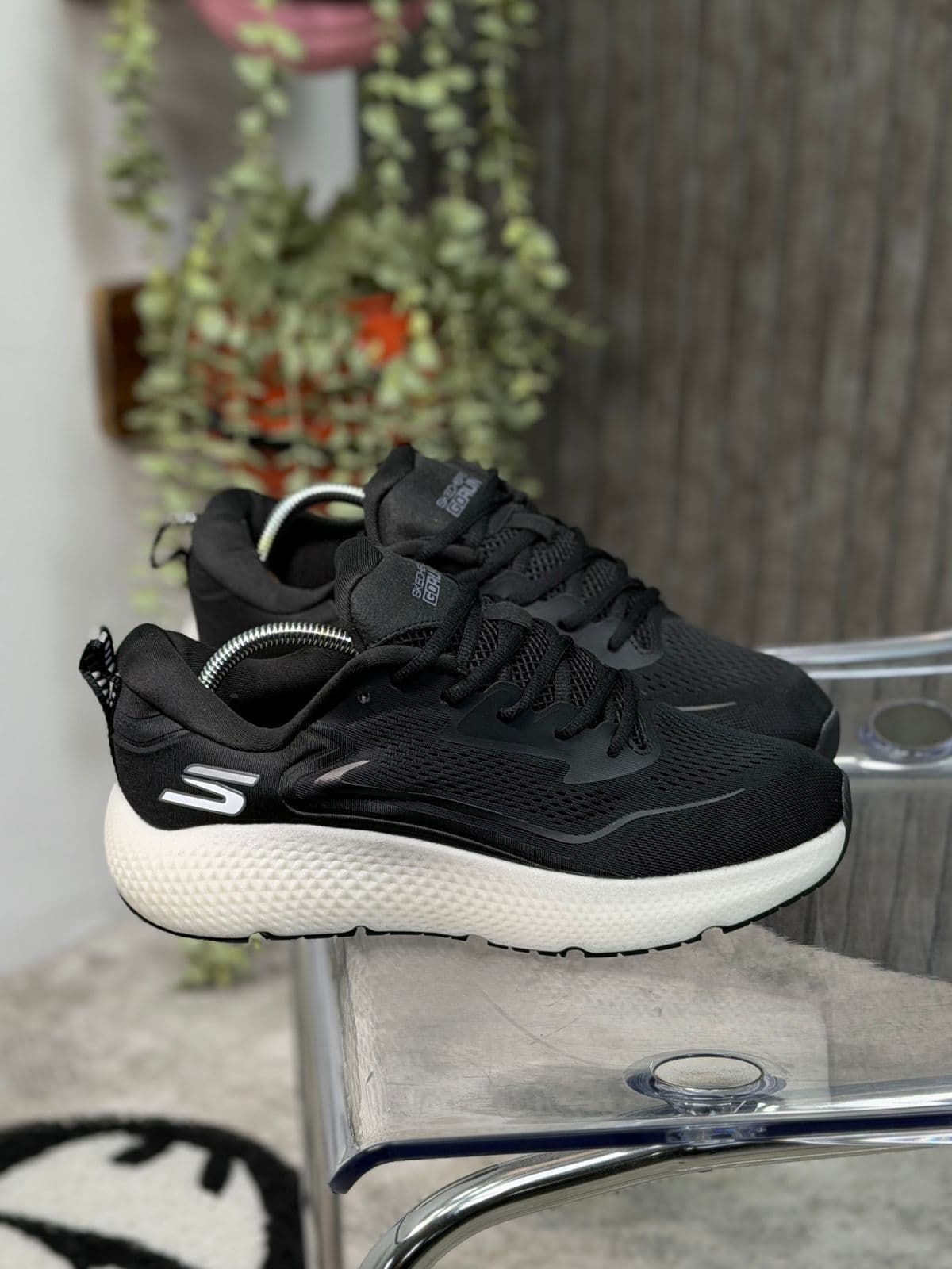Skechers Go Walk Colombia — comfort walking para adultos mayores y profesionales con precio mayorista $90.000 COP