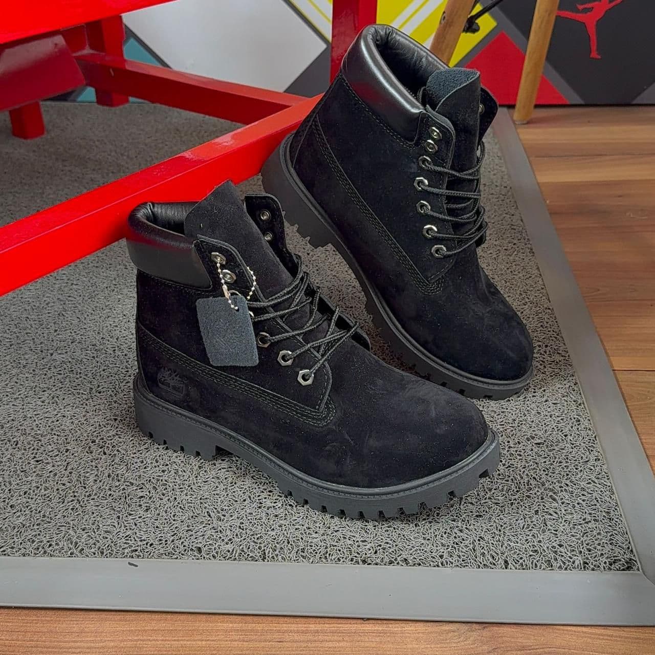 Botas Timberland negras 6 inch al por mayor Colombia 2026: cuero nubuck negro suela tractor Triple AAA desde $110.000 COP mayorista Kikluxe, ideales clima frío Bogotá, envíos 24-48h sin mínimo