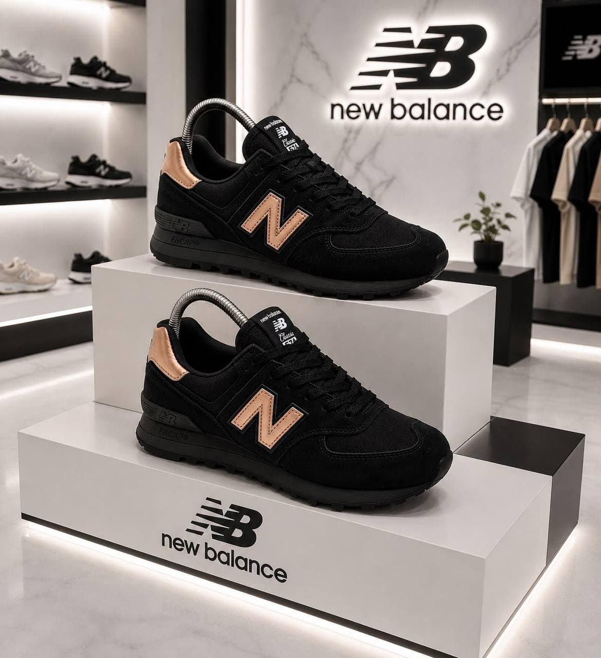 New Balance 574 negro con la N dorada Colombia 2026 — colorway elegante triple AAA desde $90.000 COP, Kikluxe mayorista Medellín Bogotá Cali envíos sin mínimo dropshipping lifestyle