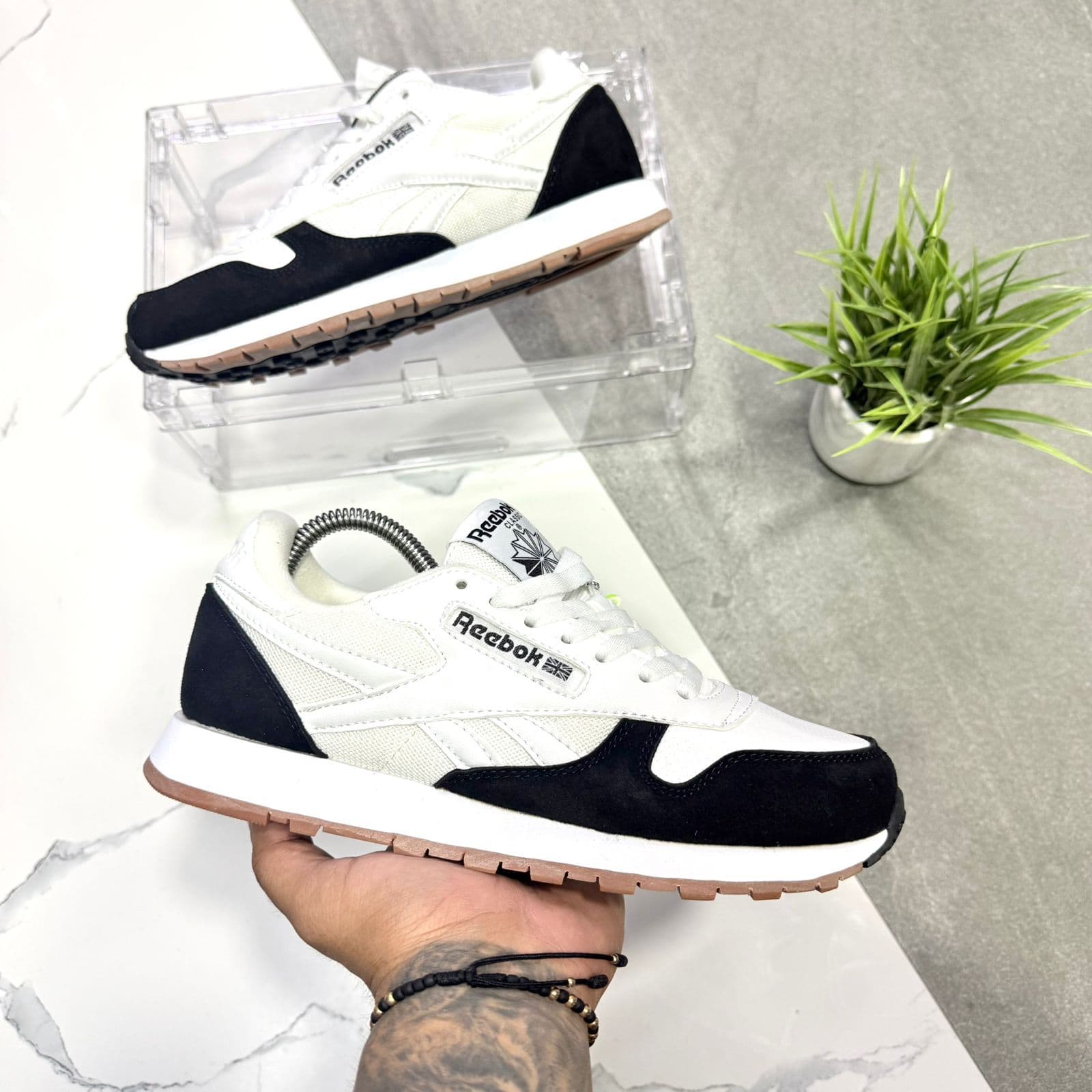 Reebok Club C 85 al por mayor Colombia 2026 — triple AAA desde $92.000 COP, estética clean sneaker, Kikluxe mayorista Medellín Bogotá Cali envíos sin mínimo